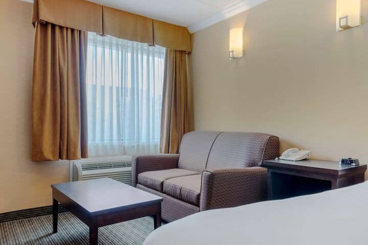 Room 19 of 62
