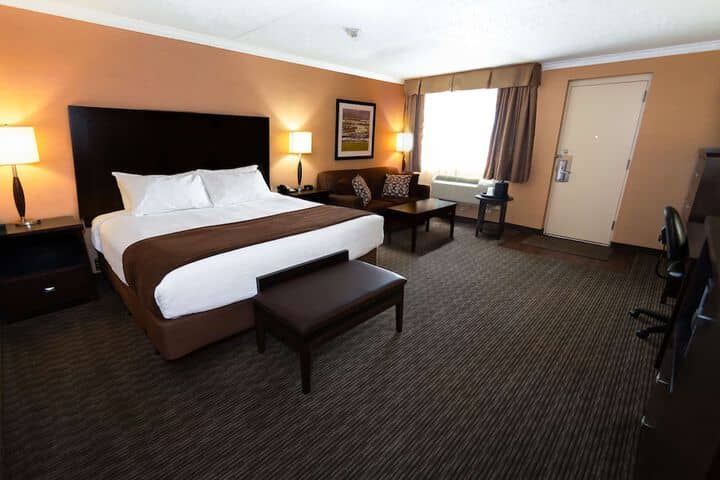 Room 10 of 62
